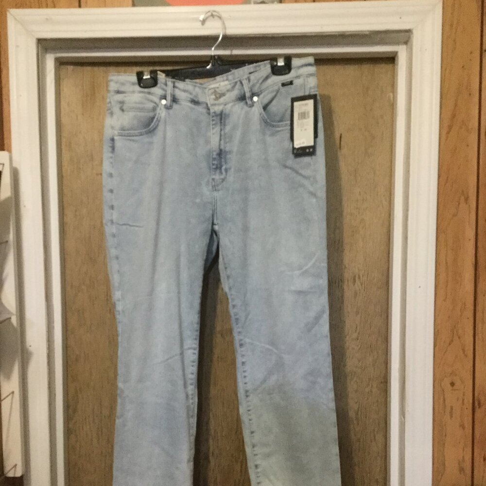 NWT Mavi Kathleen jeans mid-rise 31W and 30L slim boyfriend style light wash